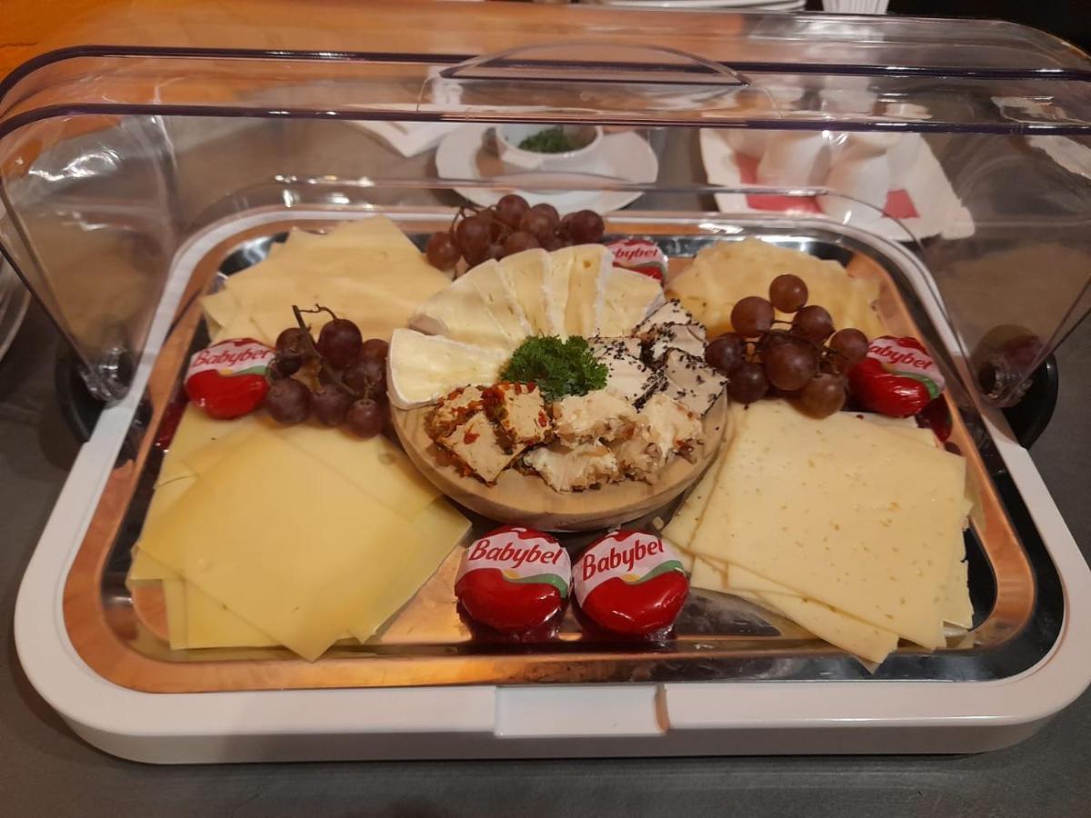 Alt Warburg Otel Dış mekan fotoğraf