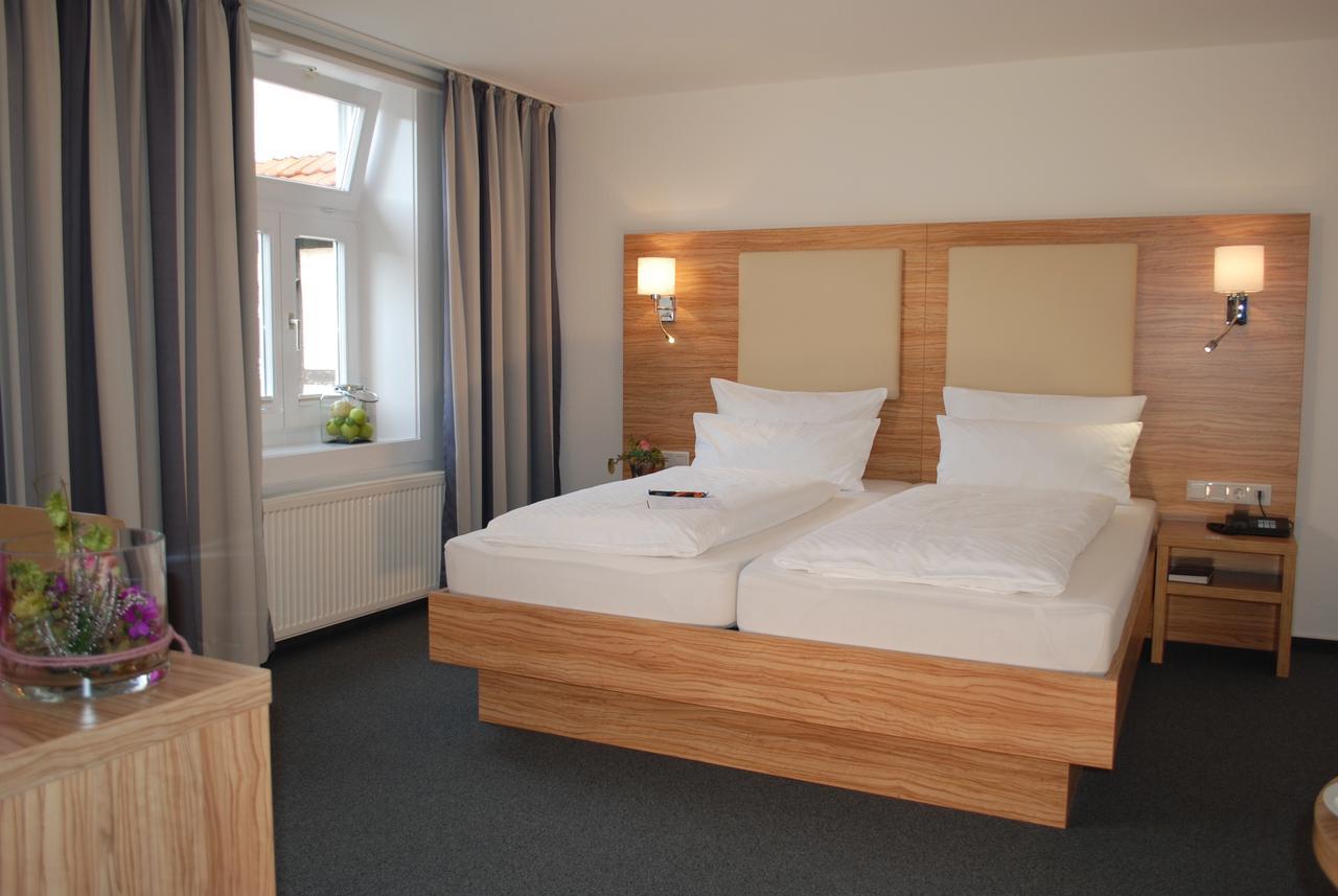 Alt Warburg Otel Dış mekan fotoğraf