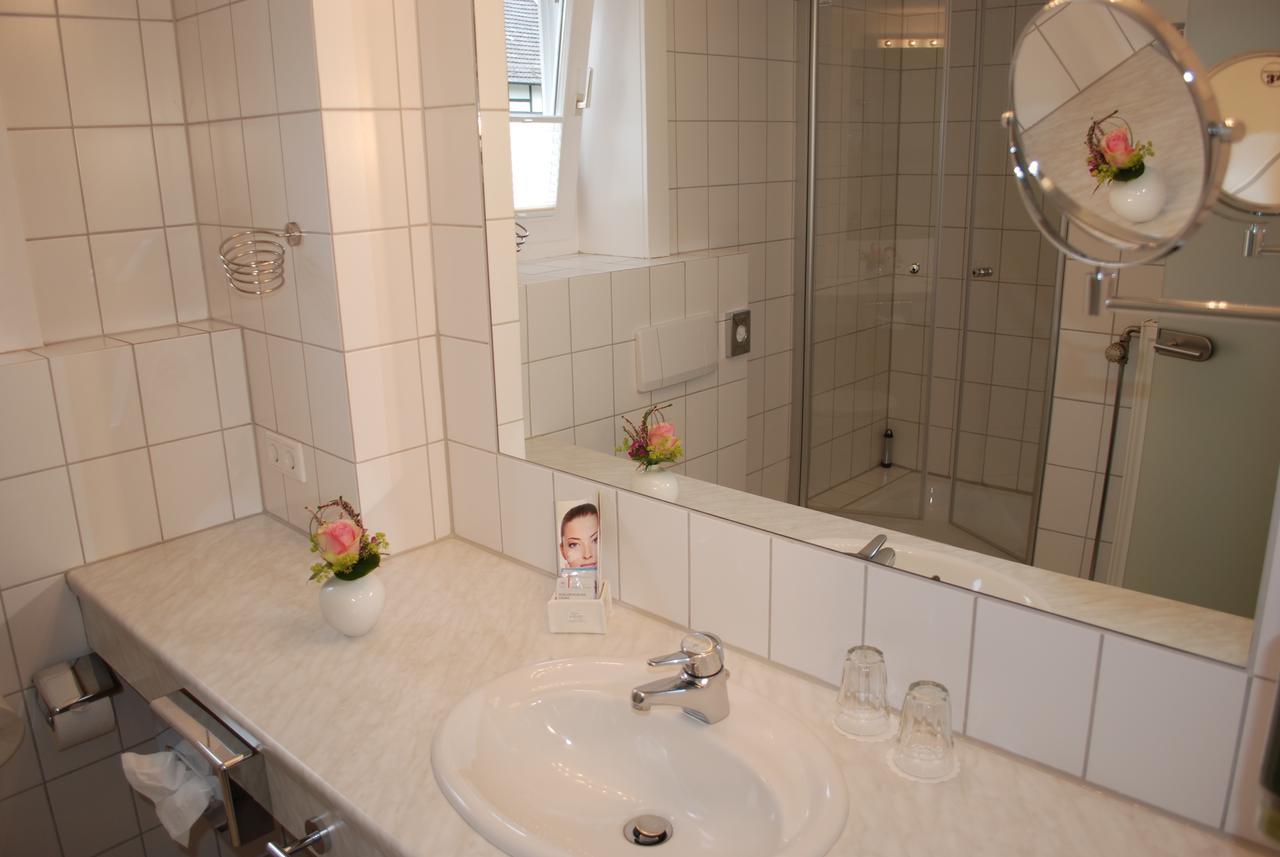Alt Warburg Otel Dış mekan fotoğraf