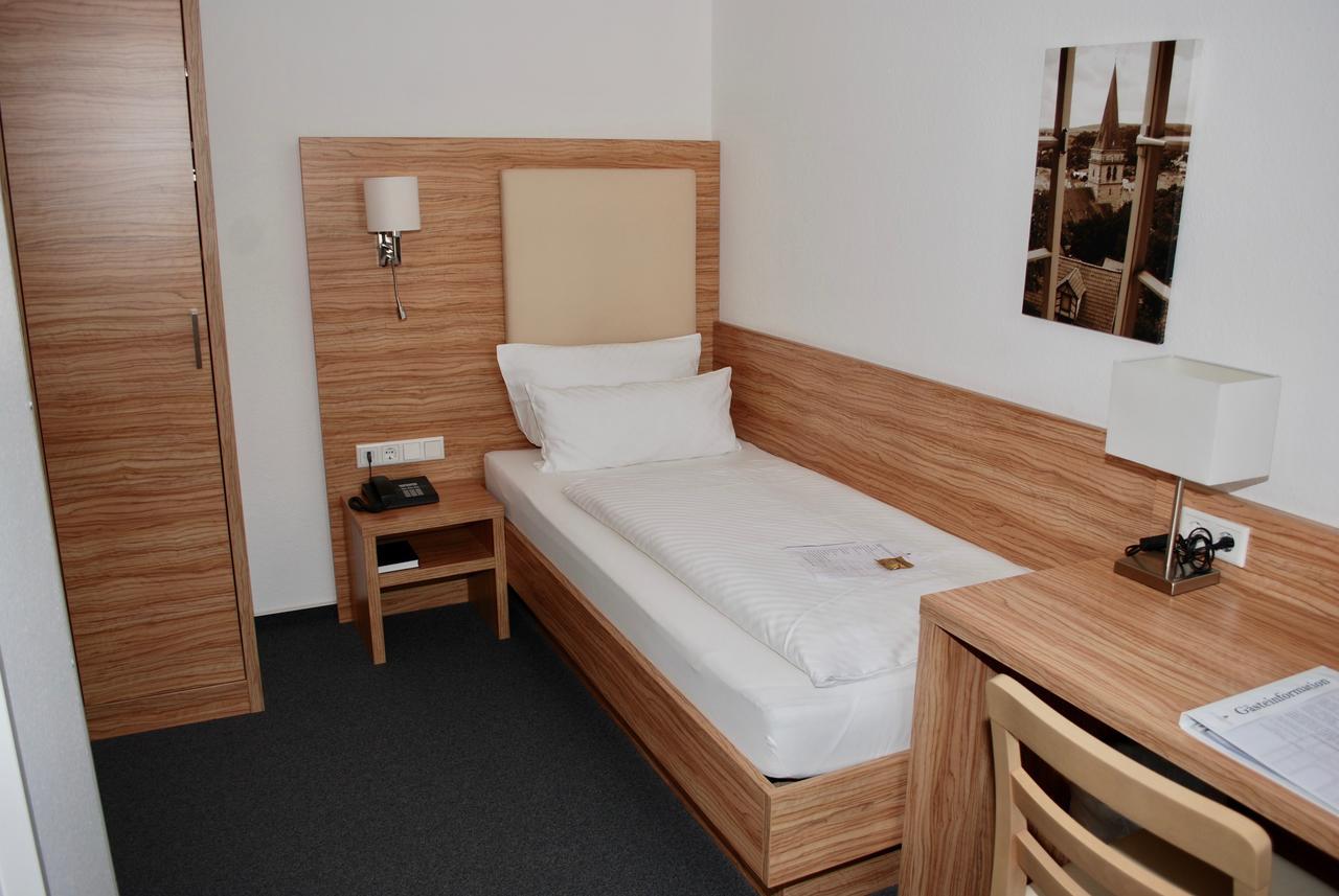 Alt Warburg Otel Dış mekan fotoğraf
