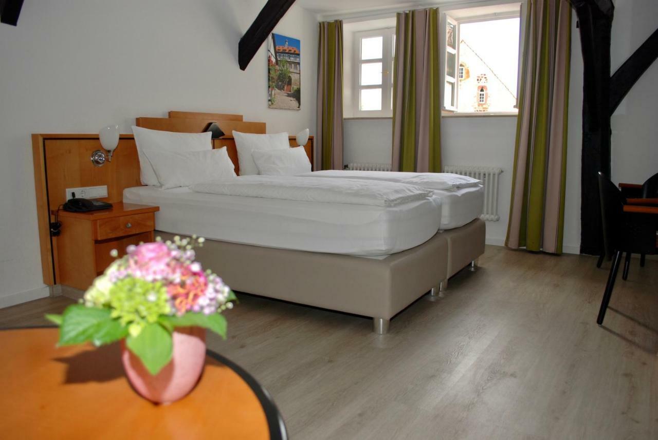 Alt Warburg Otel Dış mekan fotoğraf